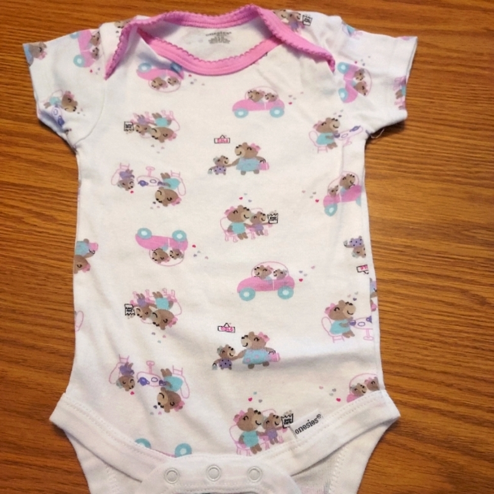 Onesies Brand onesie, baby girl, 6-9 mos